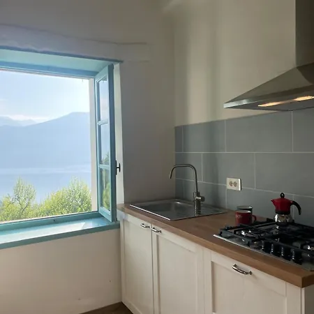 Chalet Como Lake Дом отдыха *